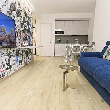 Apartment Glicine House Aquarium By Ml White House