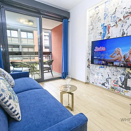 Glicine House Aquarium By Ml White House Apartment Genoa